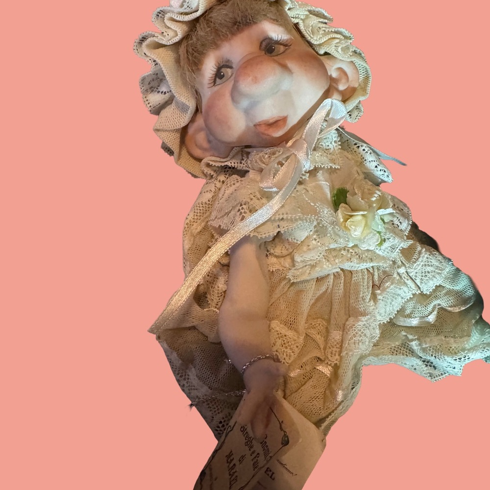 Vintage Girardo Mariano Italian Doll with Bonnet